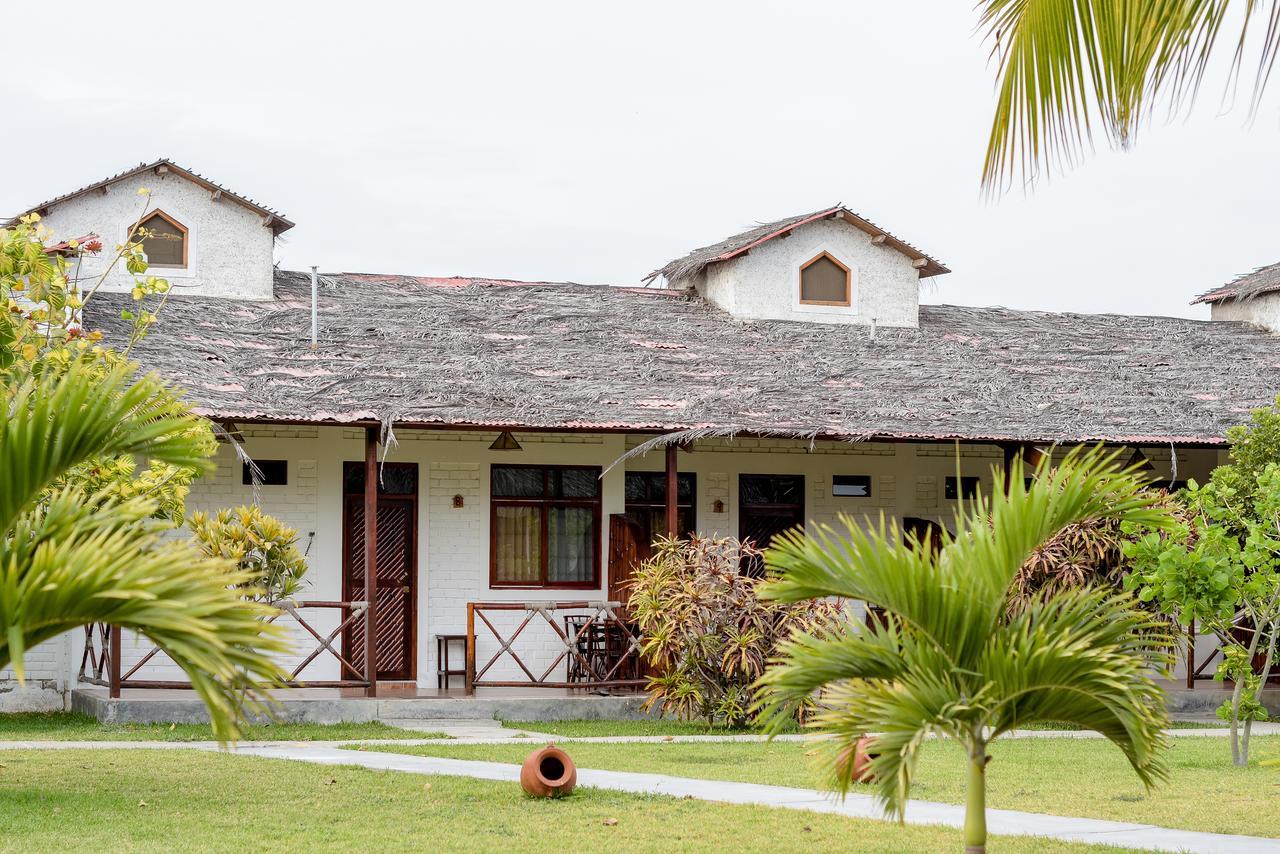 La Choza Bungalows Tambo Grande ภายนอก รูปภาพ